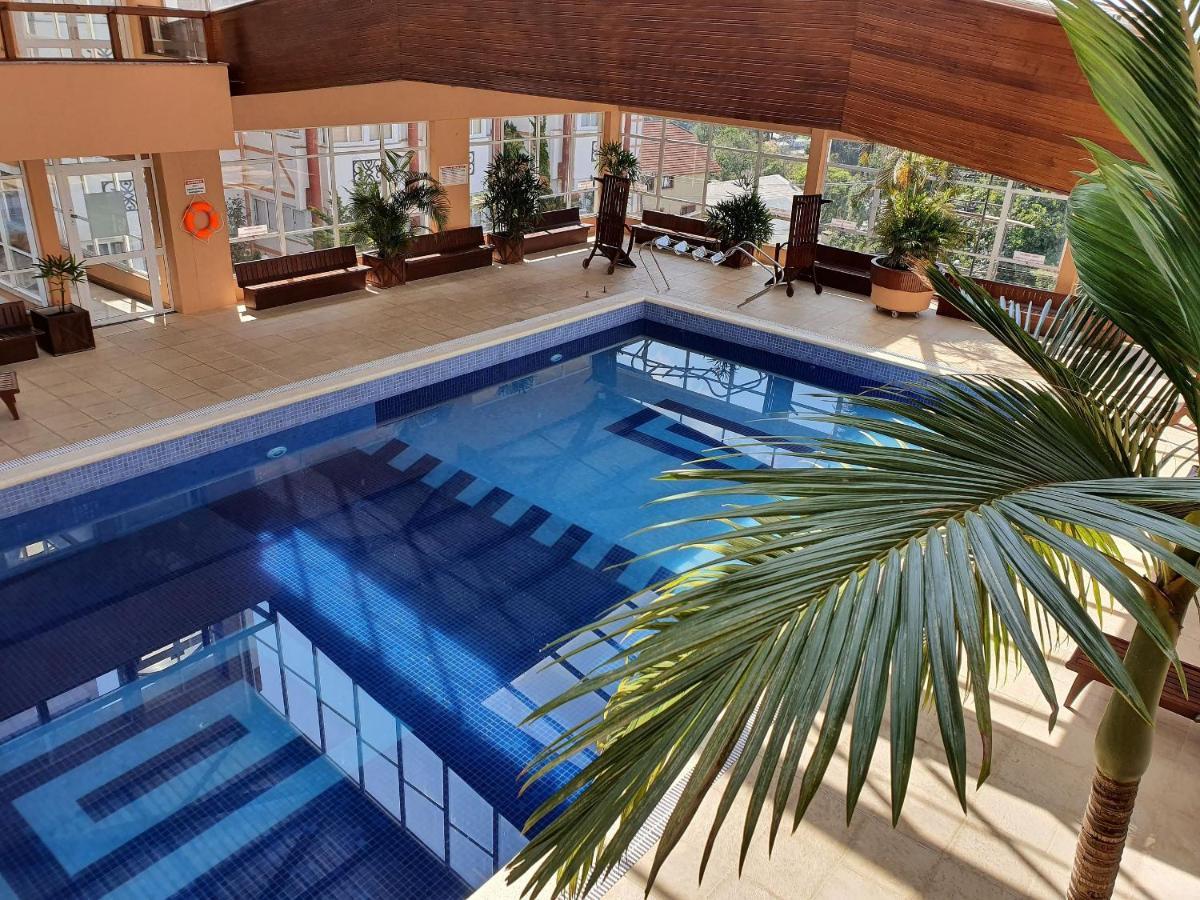 Apto No Centro De Gramado Com Piscina Termica エクステリア 写真